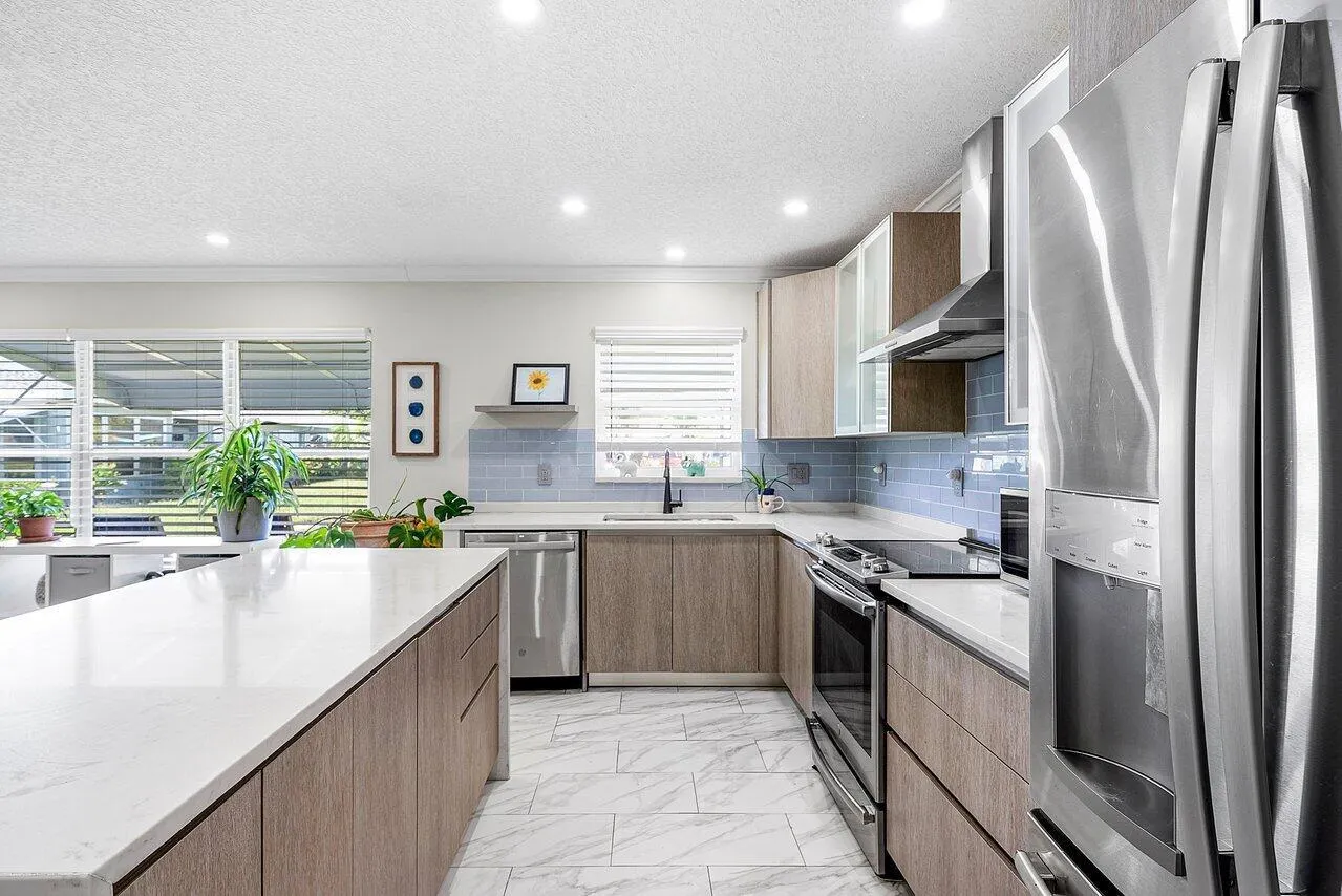 810 High Point Drive W, #C