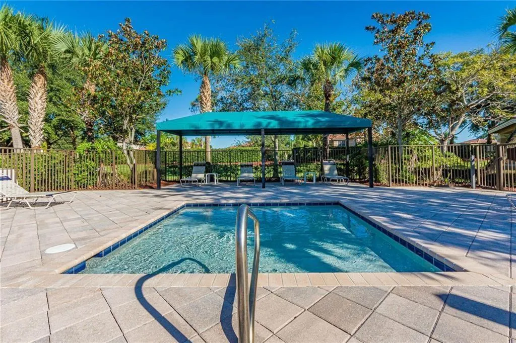 1931 Grey Falcon Circle SW