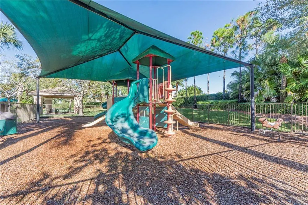 1931 Grey Falcon Circle SW