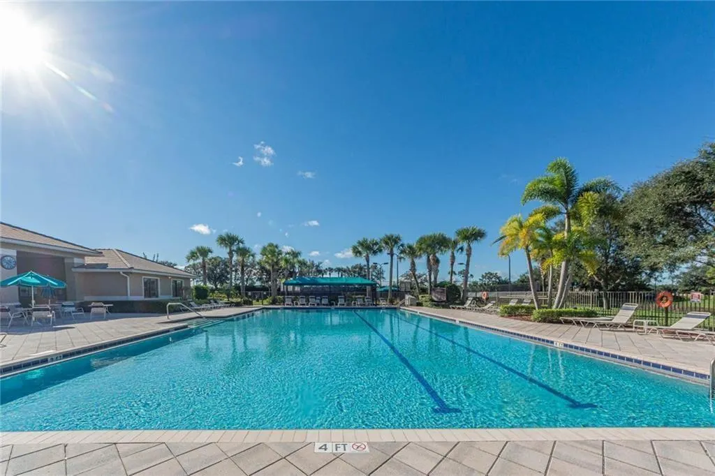 1931 Grey Falcon Circle SW