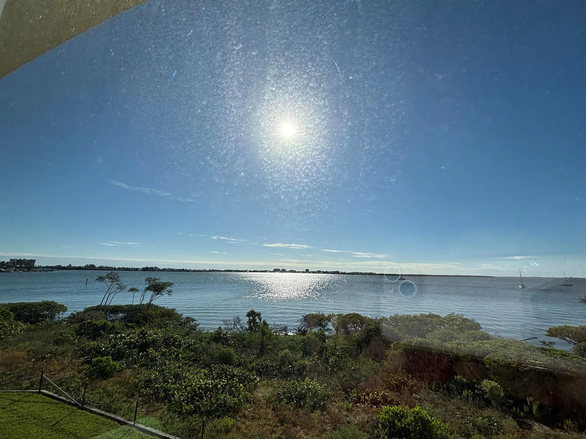 22 Harbour Isle Drive W, #201