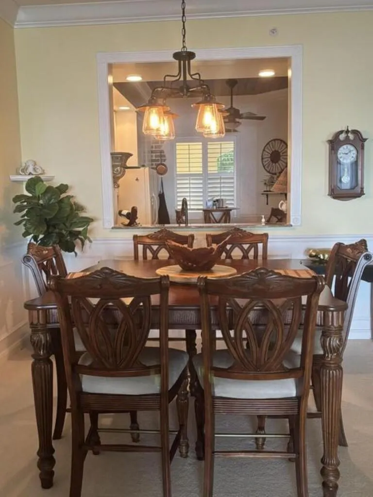 22 Harbour Isle Drive W, #201