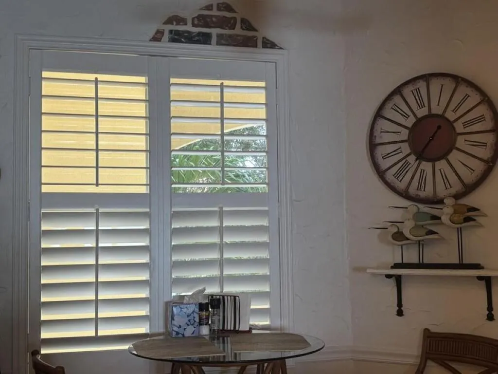 22 Harbour Isle Drive W, #201