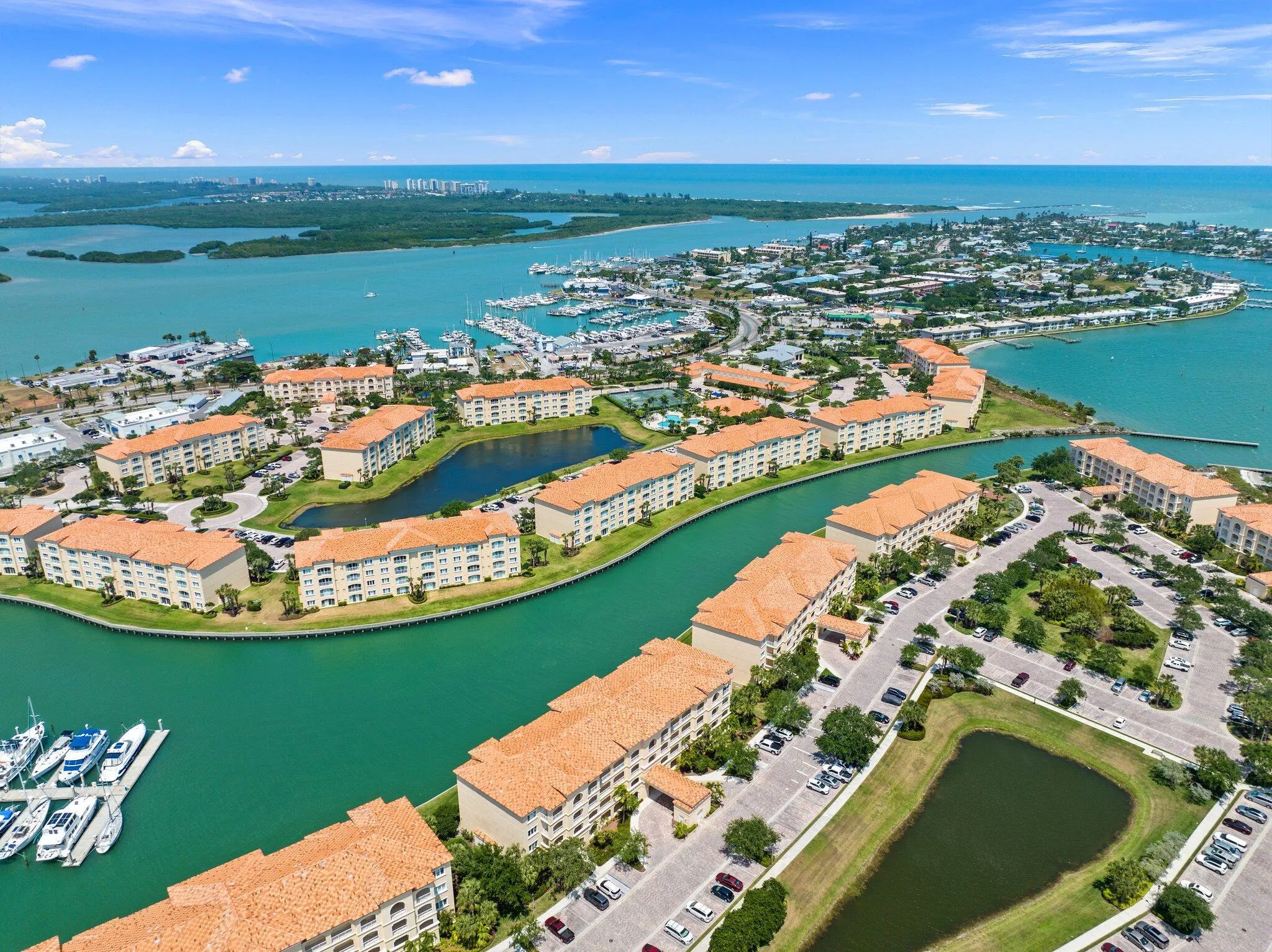 17 Harbour Isle Drive W, #Ph03