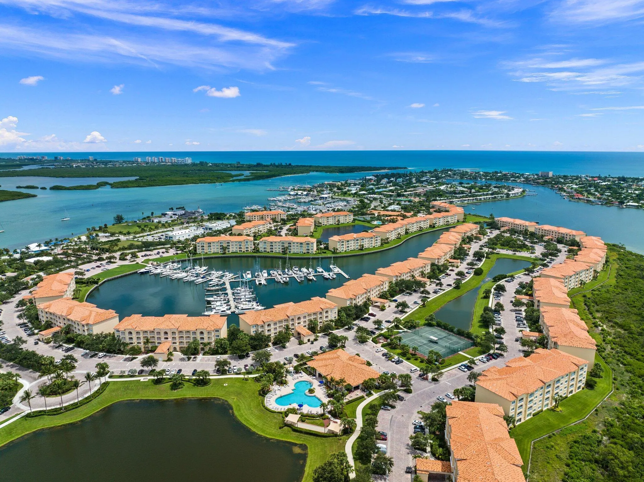 17 Harbour Isle Drive W, #Ph03