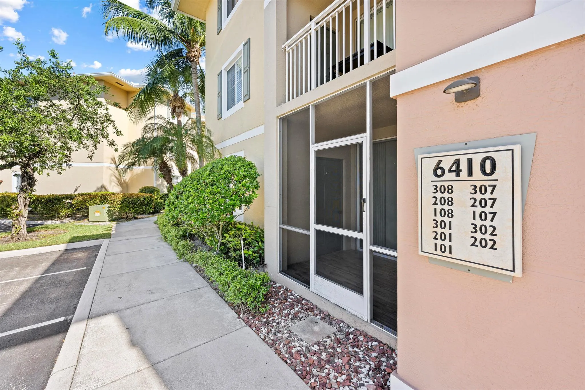 6410 Emerald Dunes Drive, #101