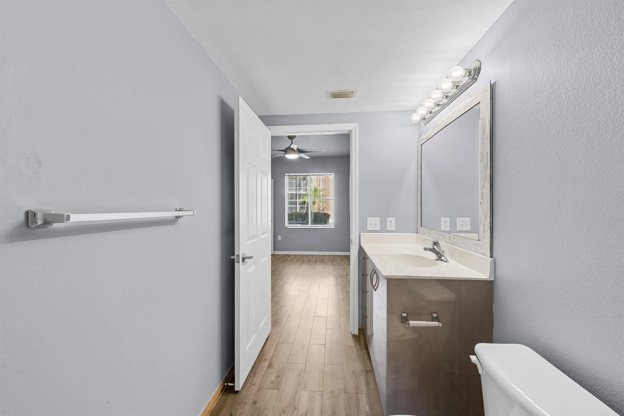 6410 Emerald Dunes Drive, #101