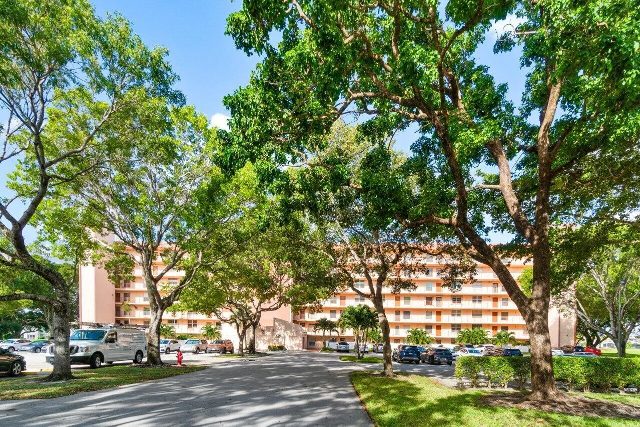 14623 Bonaire Boulevard, #405