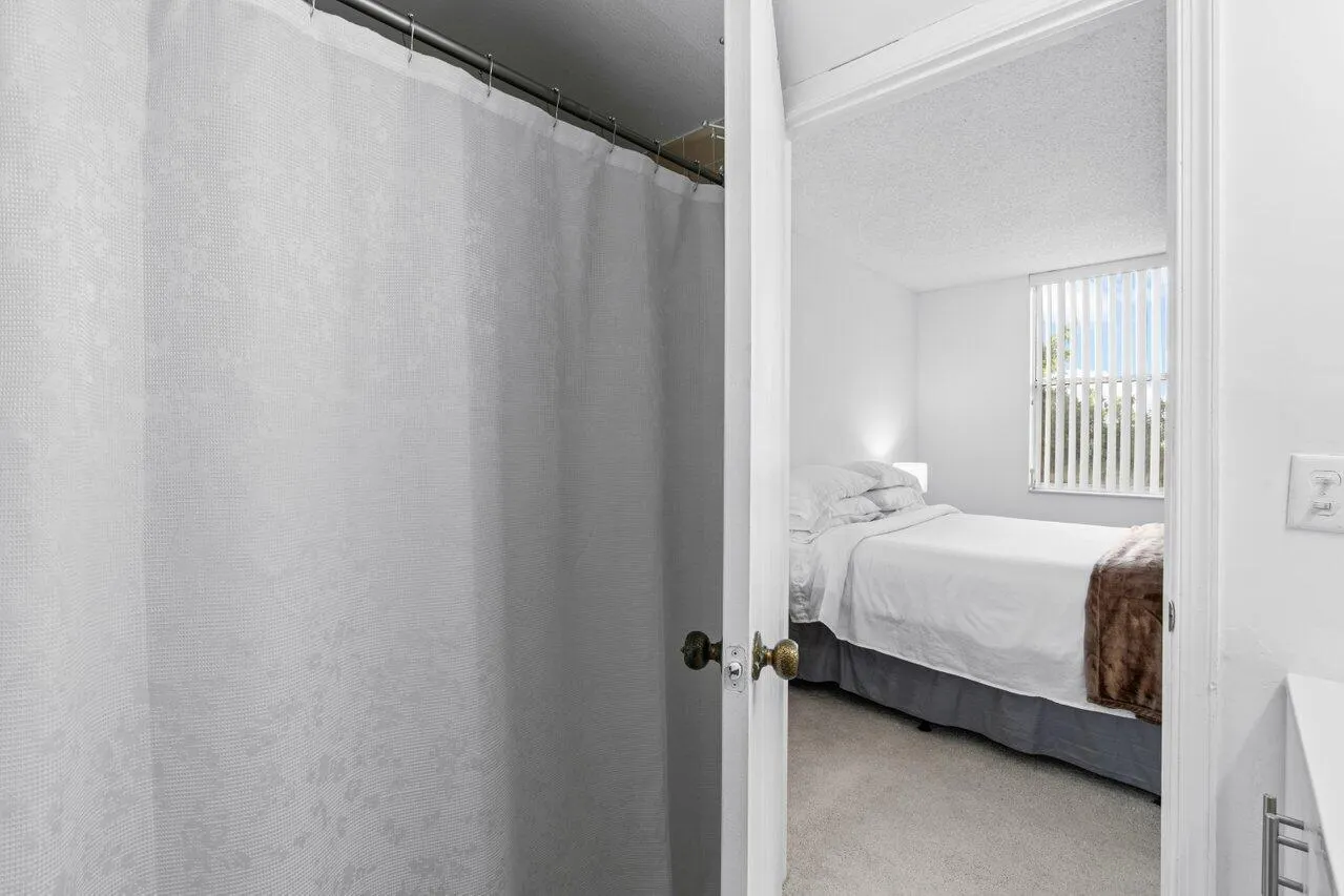 14623 Bonaire Boulevard, #405