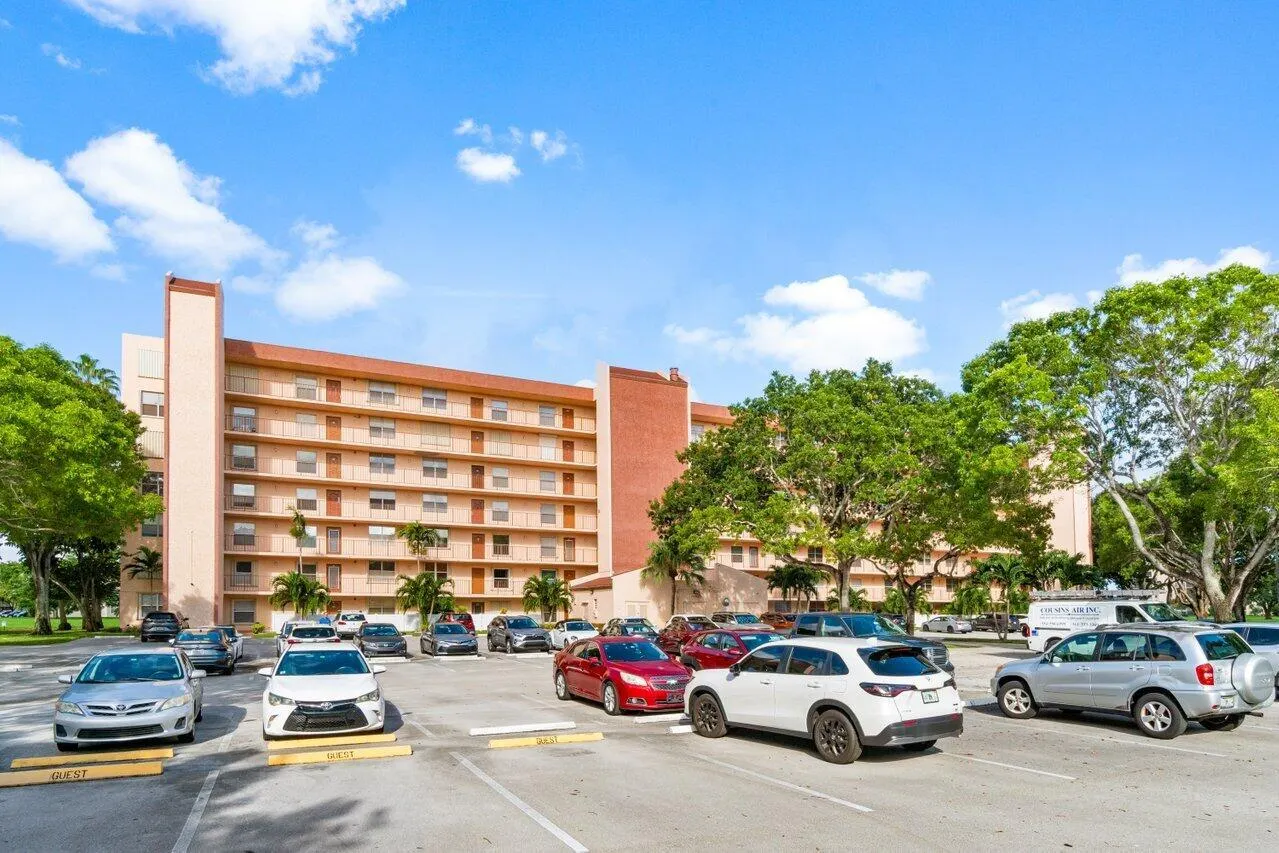 14623 Bonaire Boulevard, #405