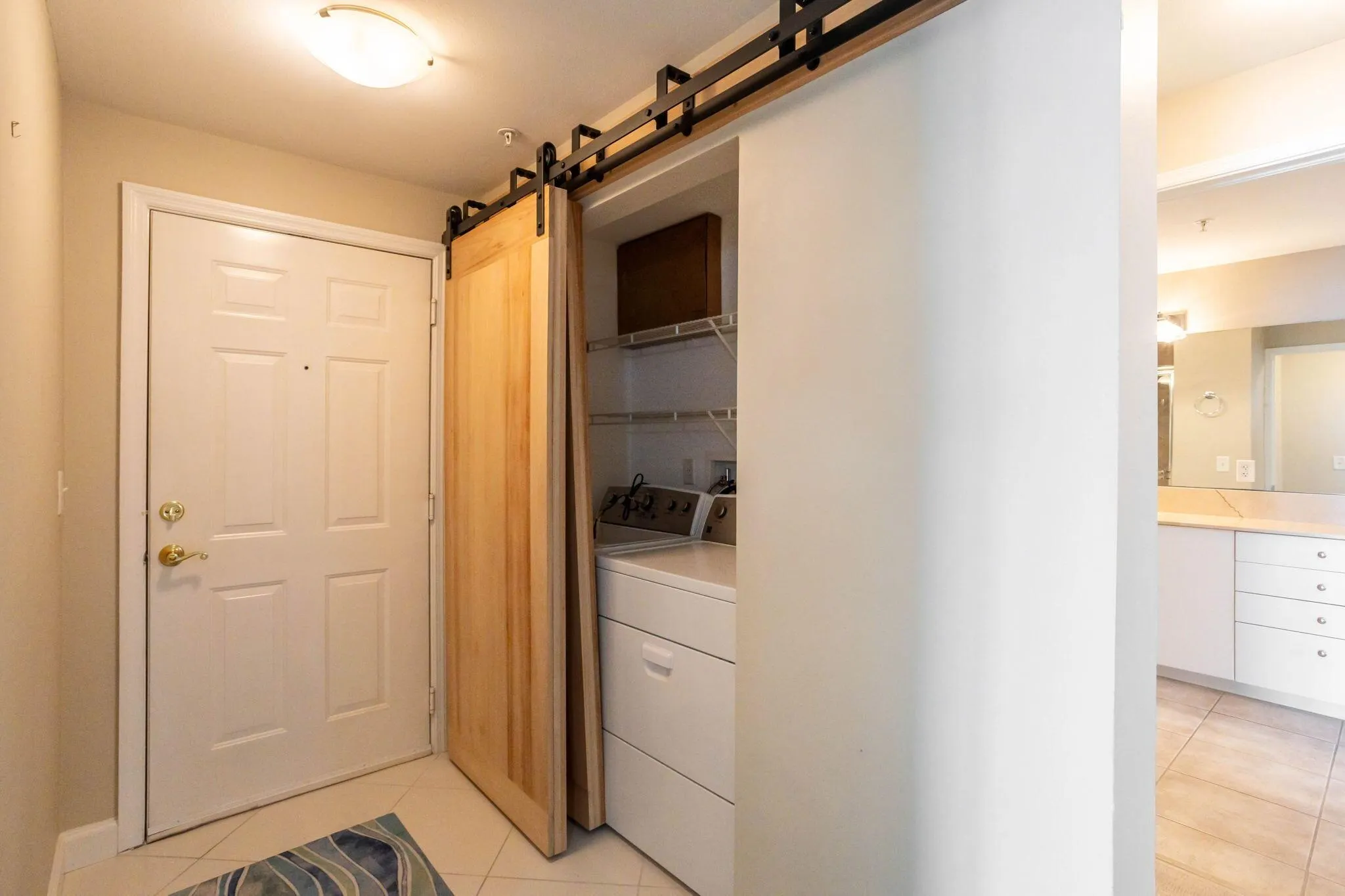 806 E Windward Way E, #201