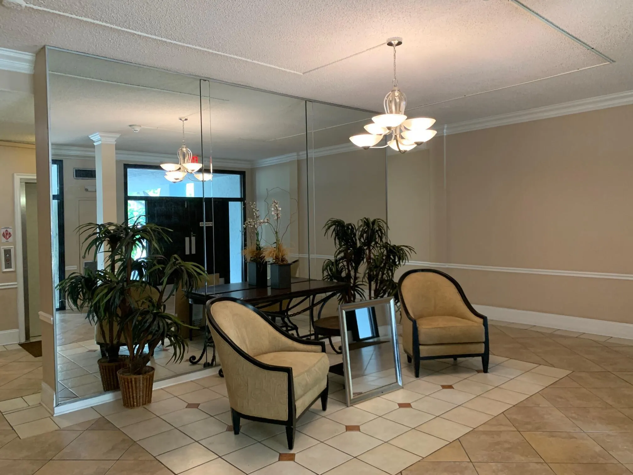 500 Executive Center Drive, #3-F