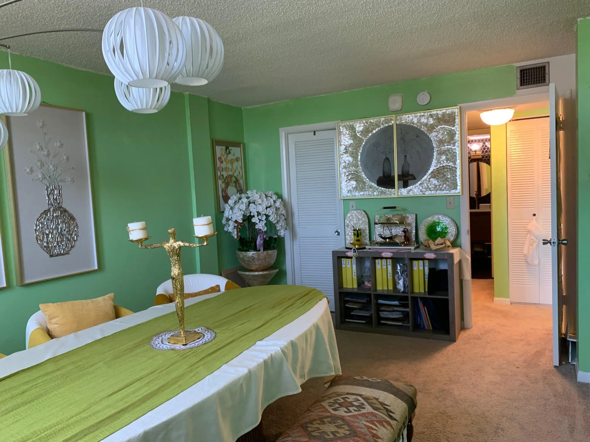 500 Executive Center Drive, #3-F