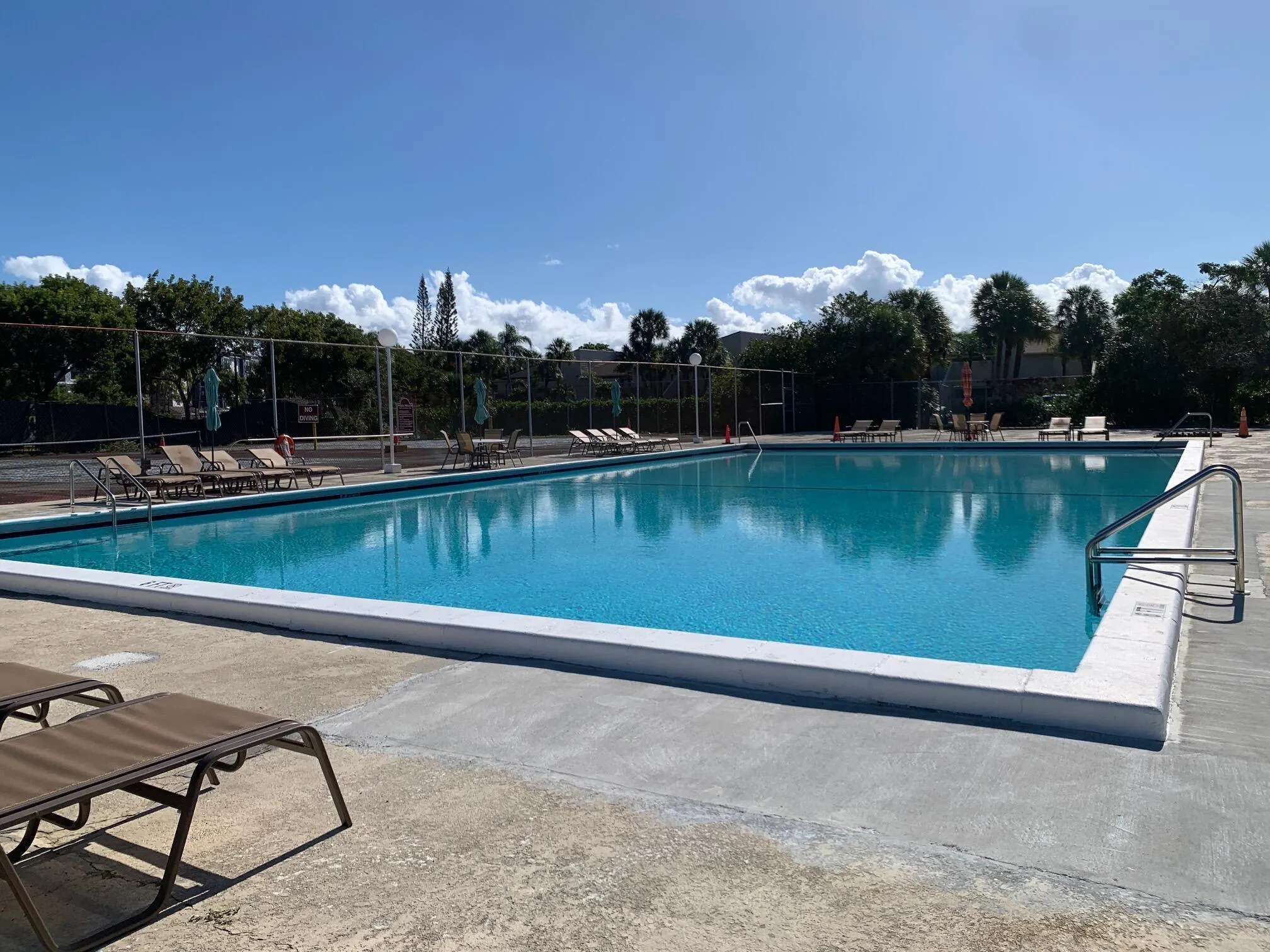 500 Executive Center Drive, #3-F