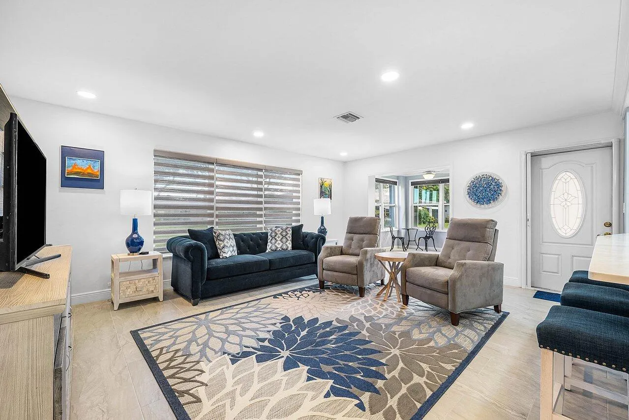 437 High Point Boulevard, #D