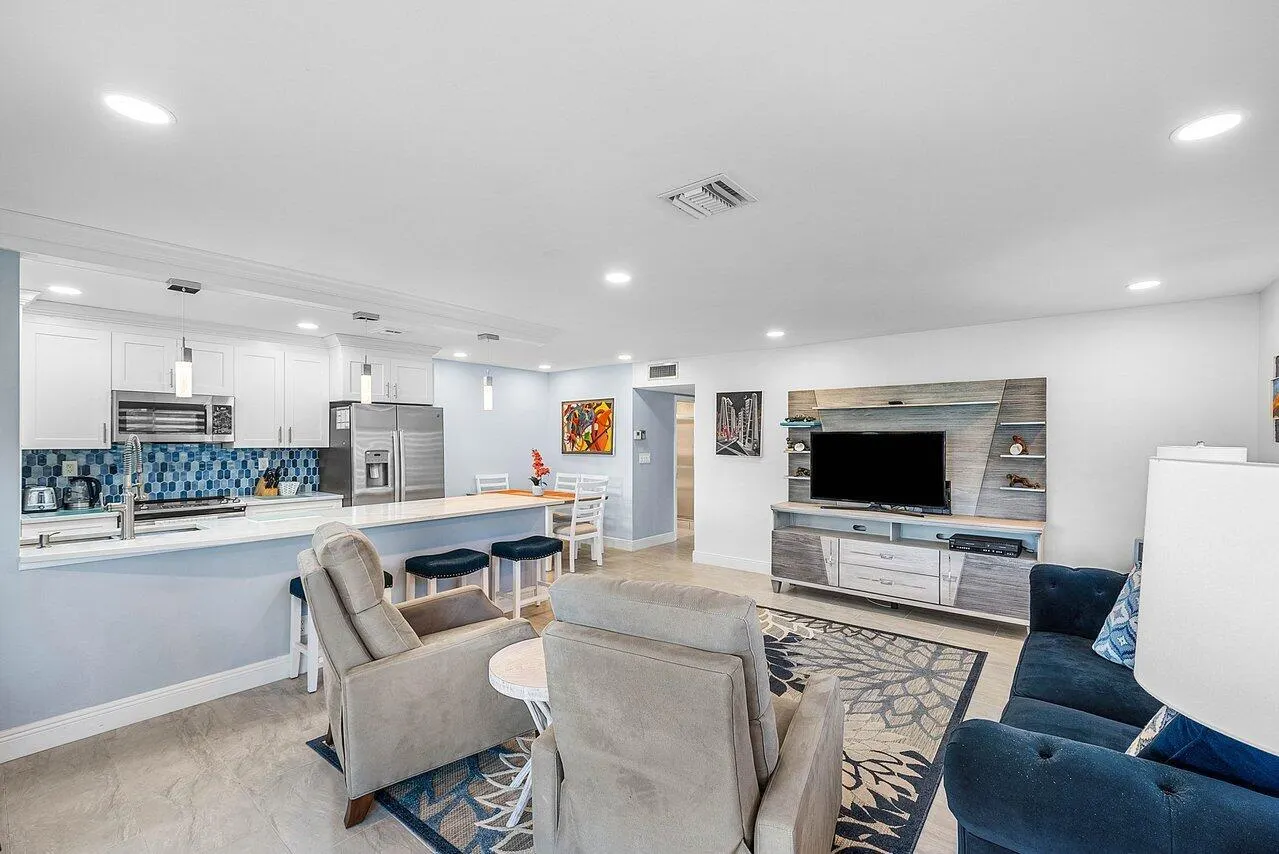 437 High Point Boulevard, #D