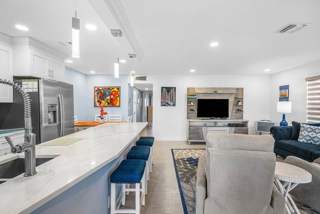 437 High Point Boulevard, #D