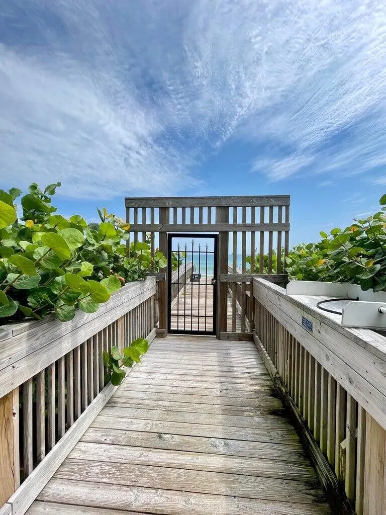 9650 S Ocean Drive, #2009