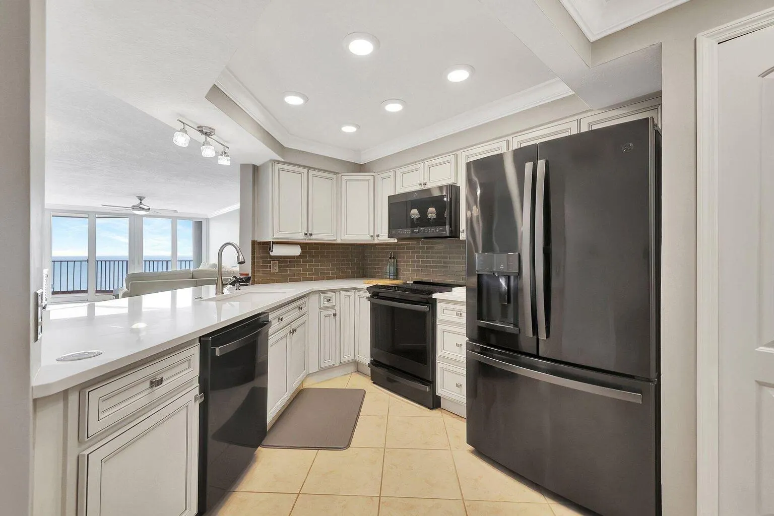 9650 S Ocean Drive, #2009