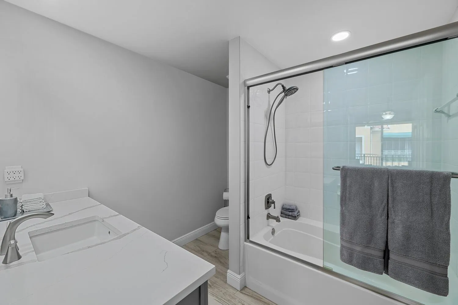 11775 Saint Andrews Place, #103