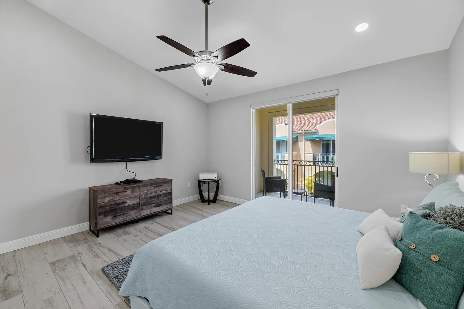 11775 Saint Andrews Place, #103