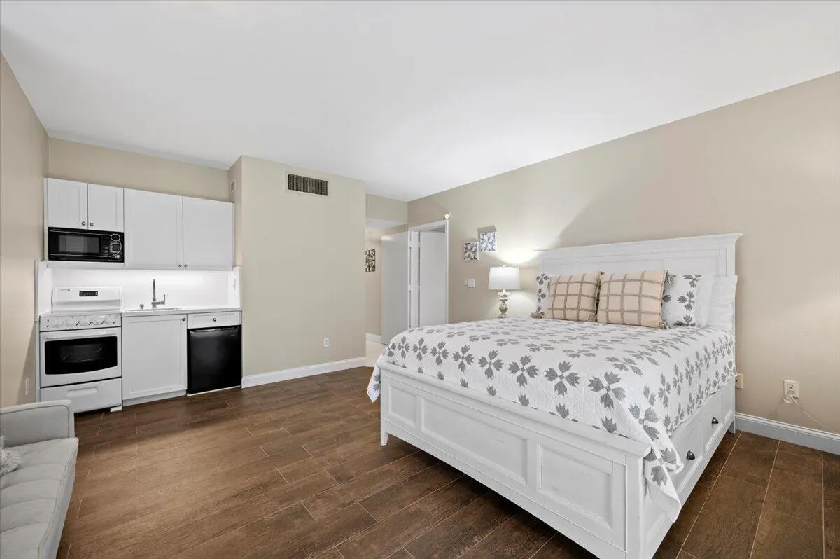 13334 Polo Club Road, #227