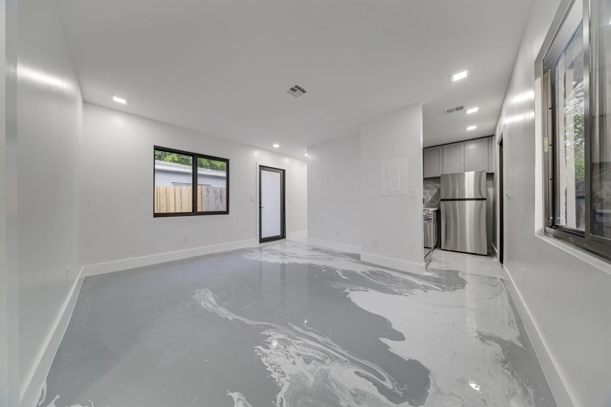 1126 NW 4th Avenue, #1