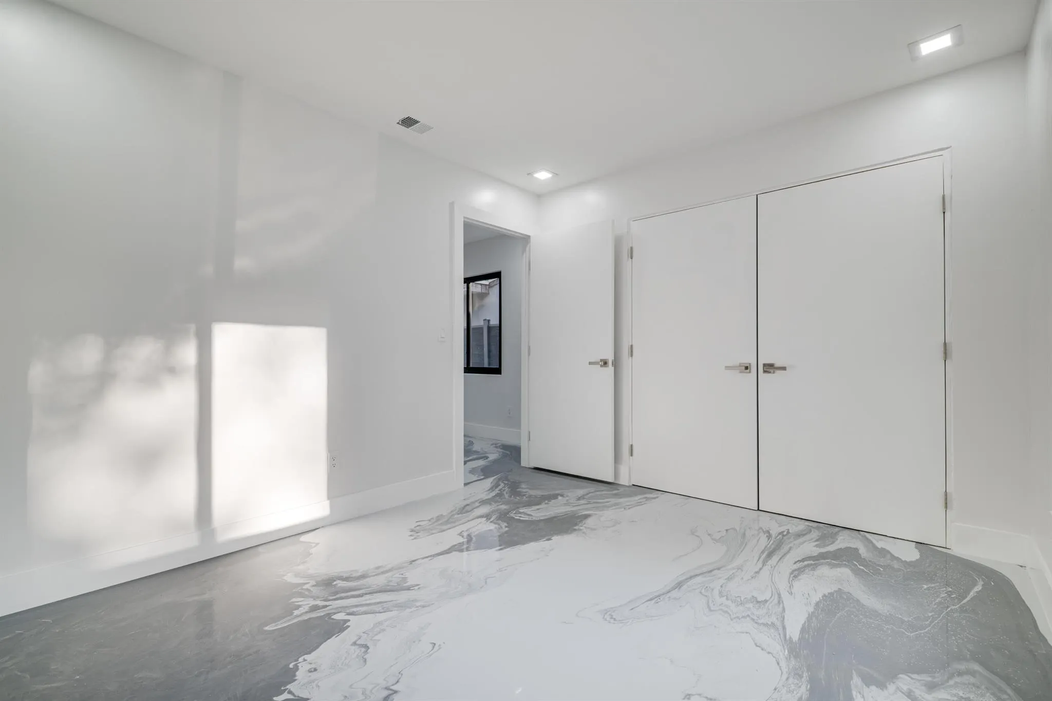 1126 NW 4th Avenue, #1