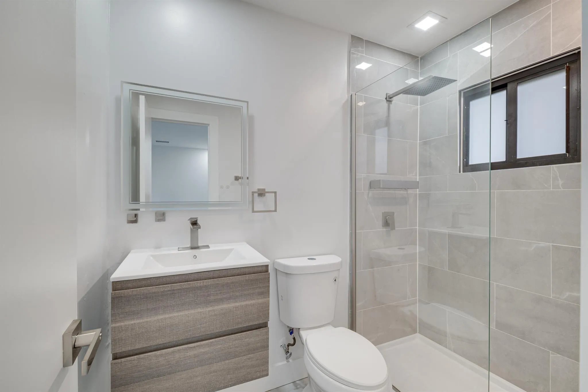 1126 NW 4th Avenue, #1