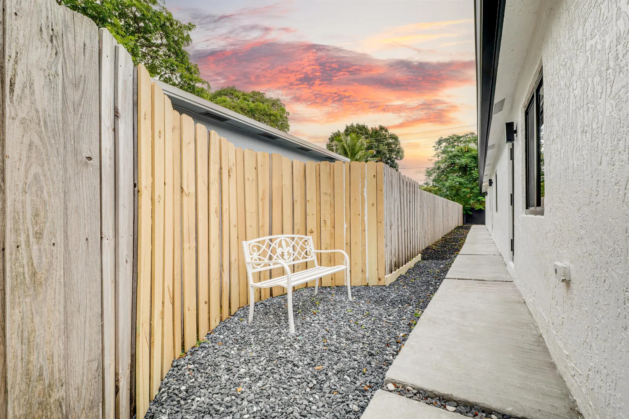 1126 NW 4th Avenue, #2