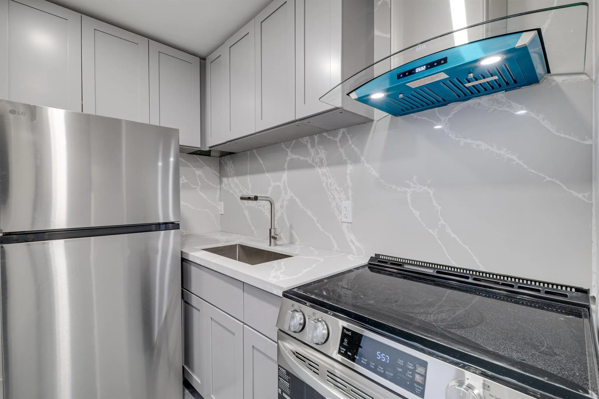 1126 NW 4th Avenue, #2