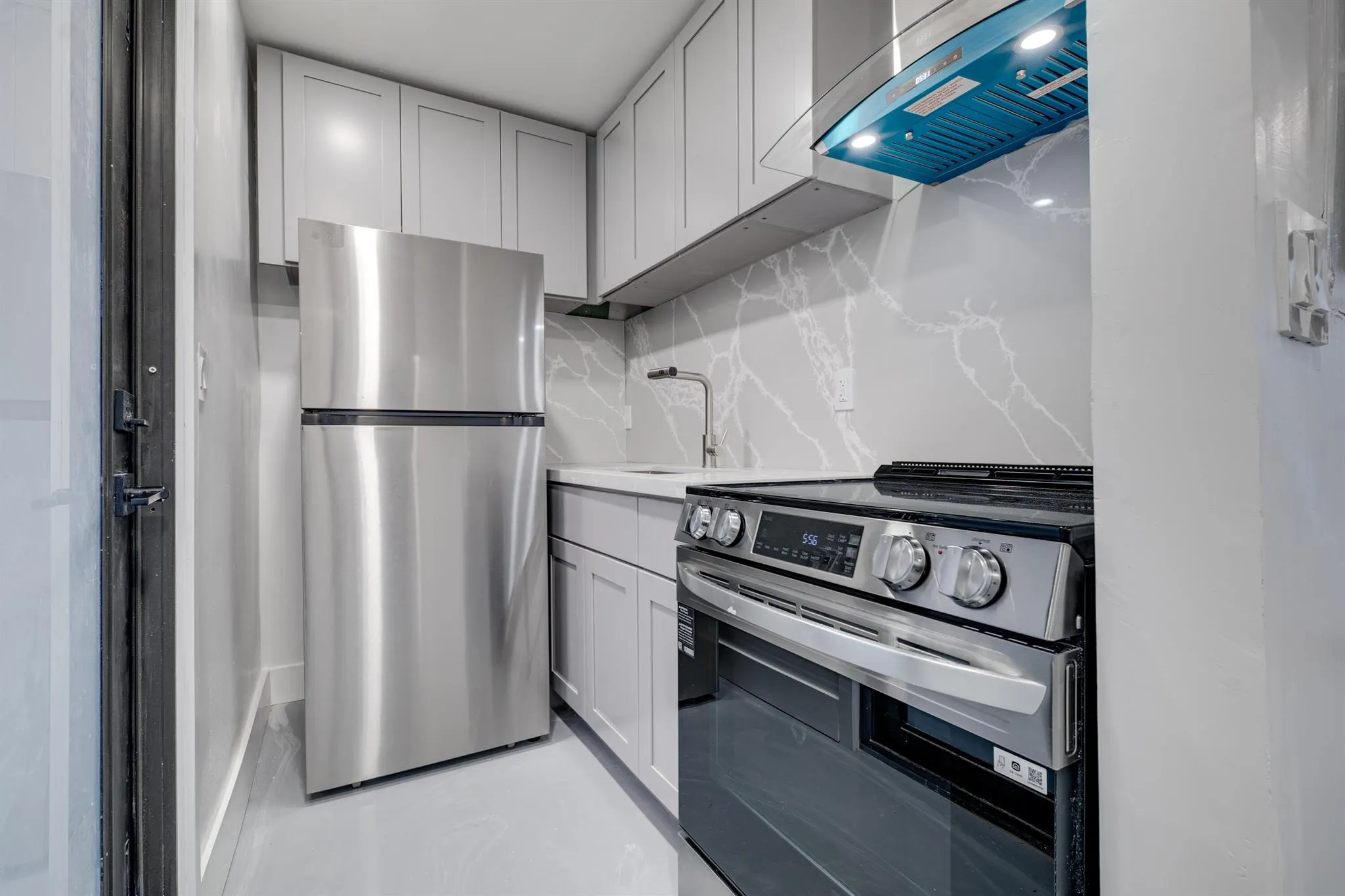 1126 NW 4th Avenue, #2