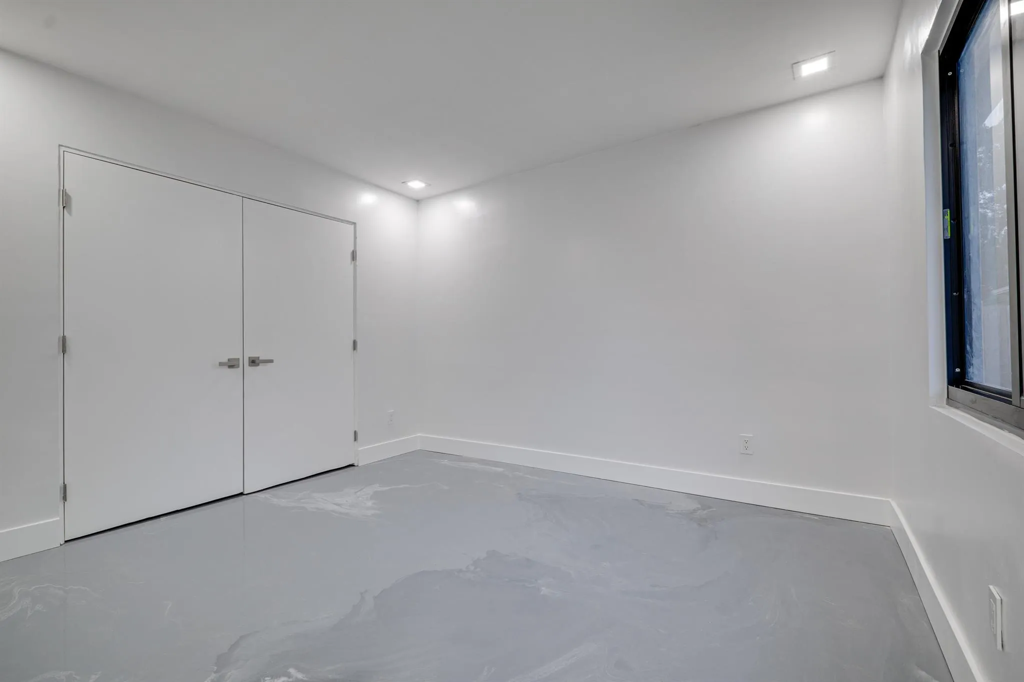 1126 NW 4th Avenue, #2