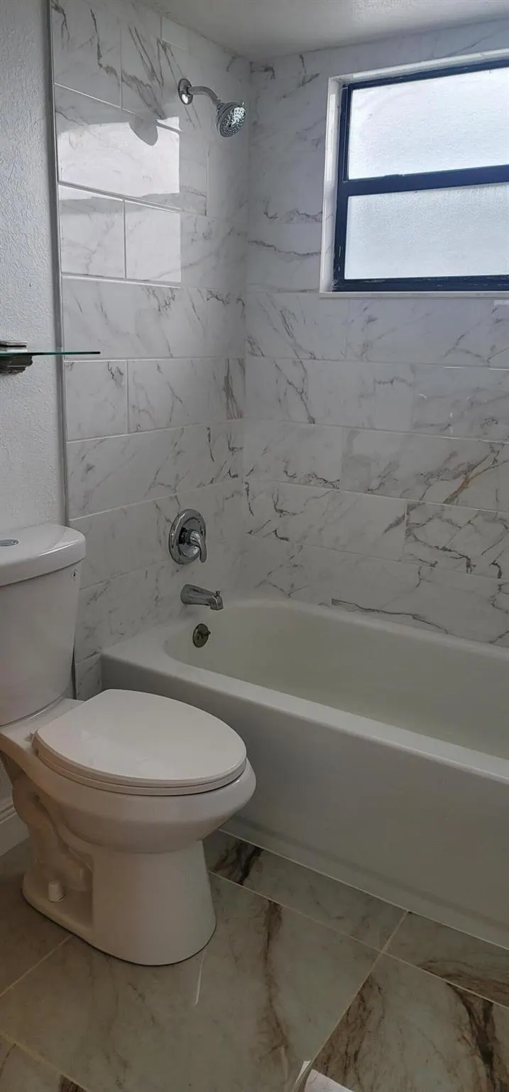 1523 Lake Crystal Drive, #E