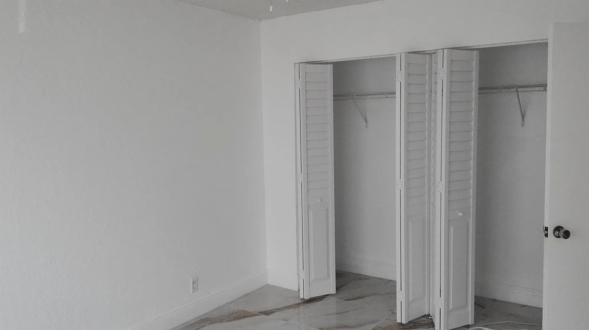 1523 Lake Crystal Drive, #E