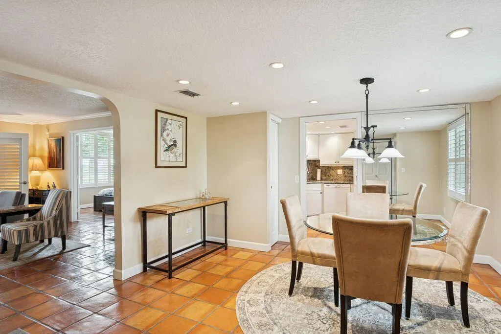 1 Harbourside Drive, #1103