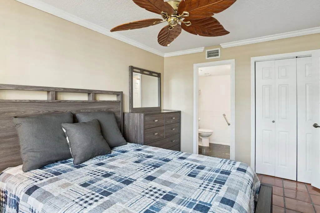 1 Harbourside Drive, #1103