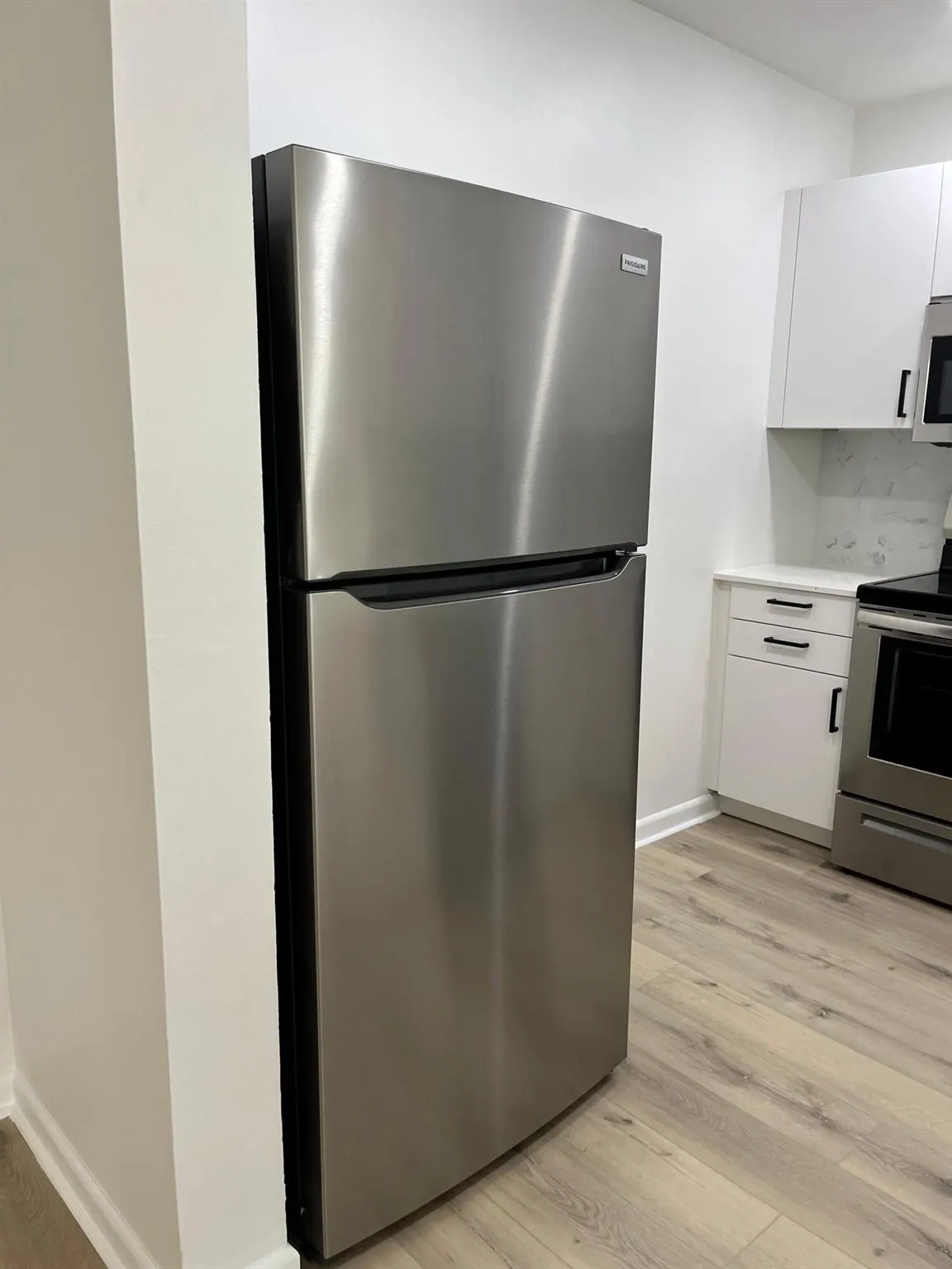 480 NW 20th Street, #3040