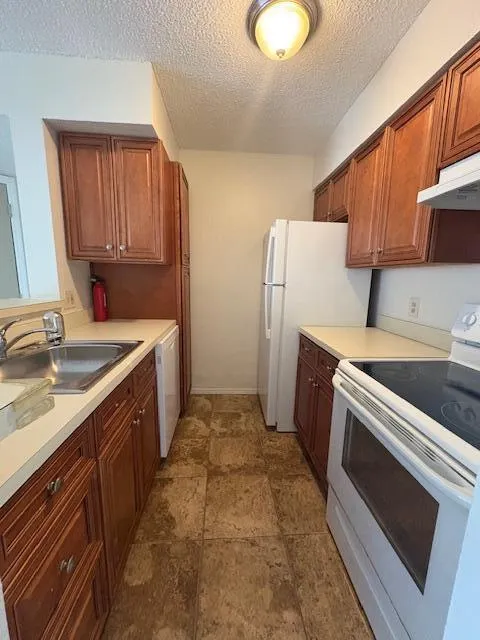 2846 S University Drive, #4206