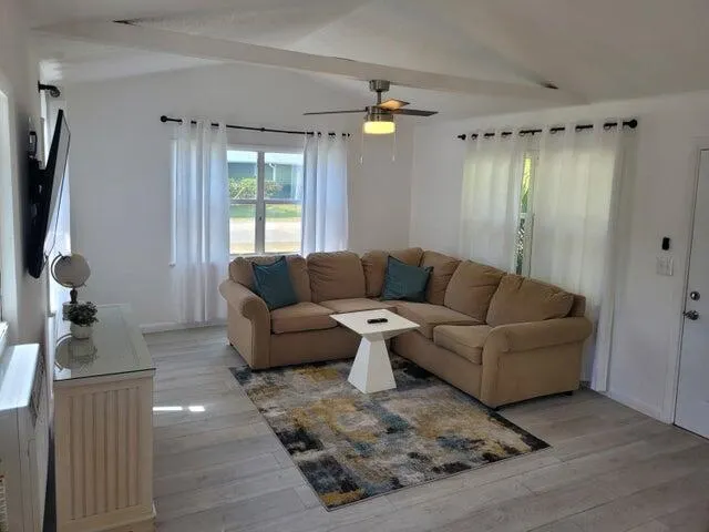 6423 SE Lillian Court