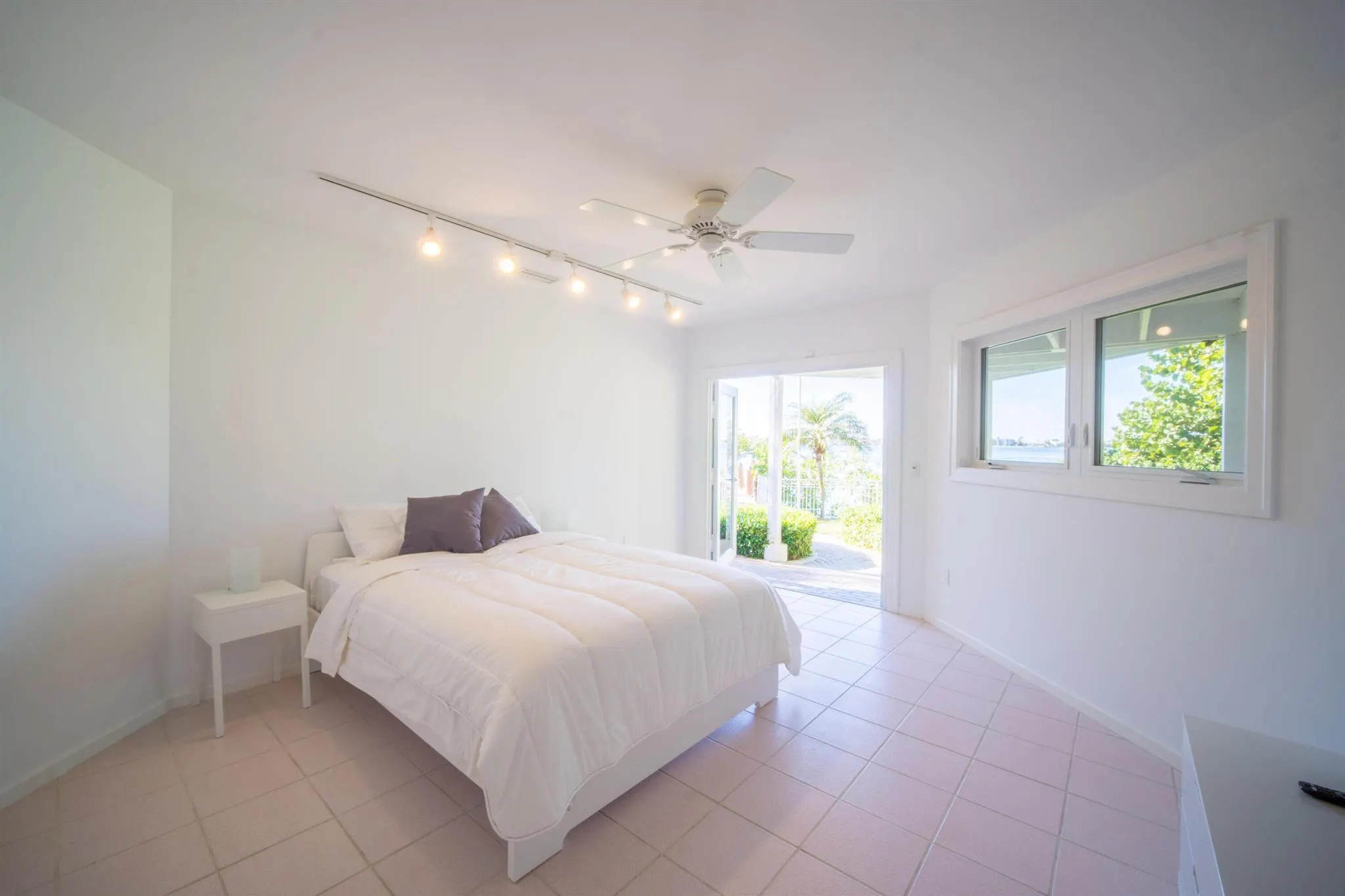 4000 S Ocean Boulevard