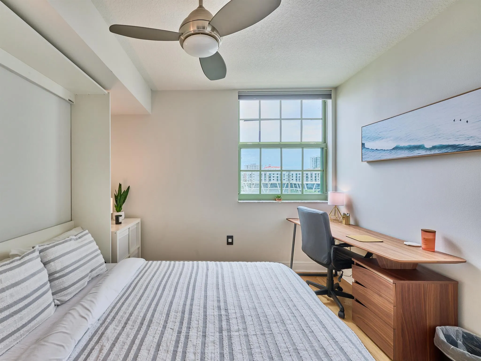 610 Clematis Street, #522