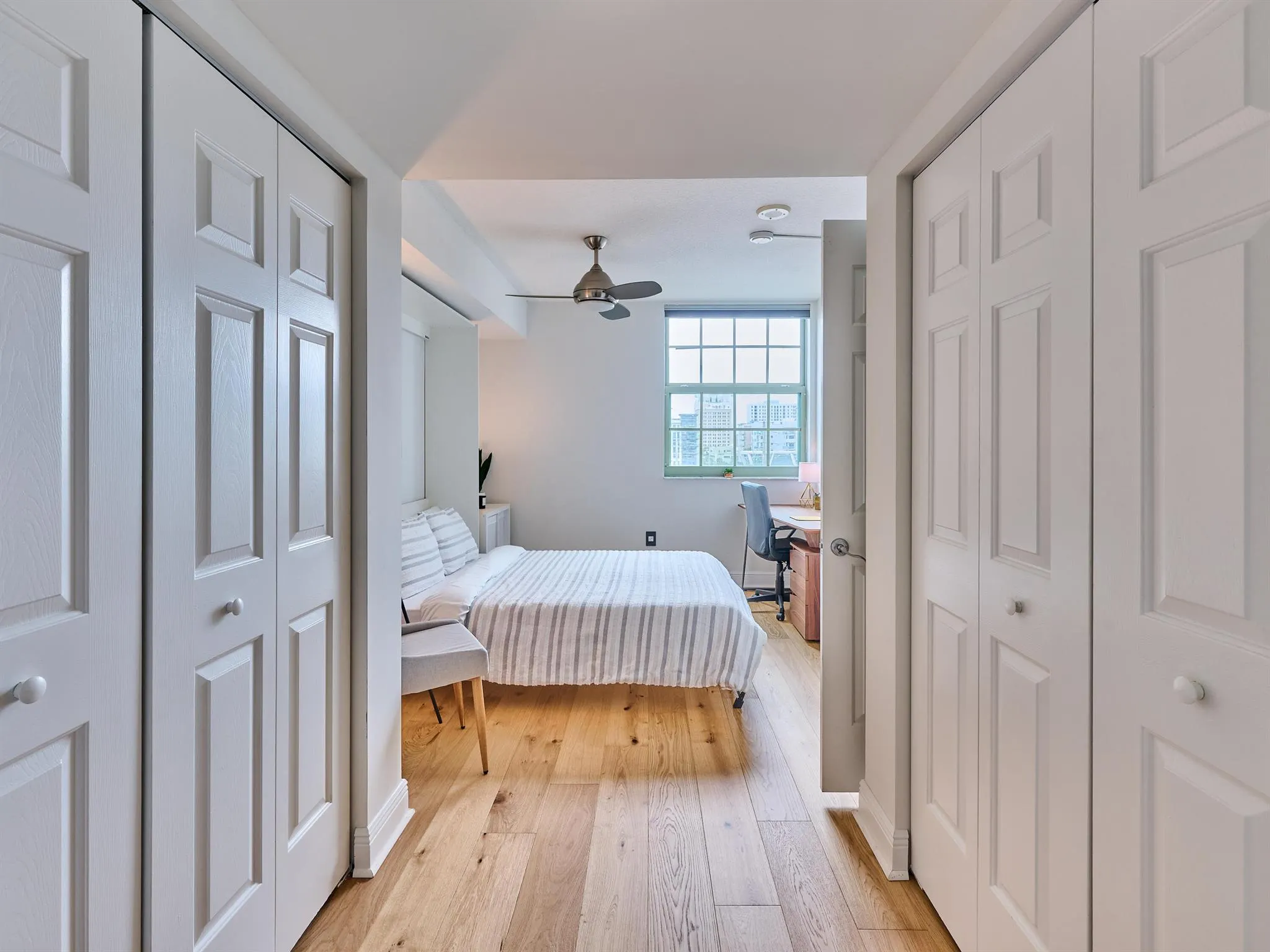 610 Clematis Street, #522