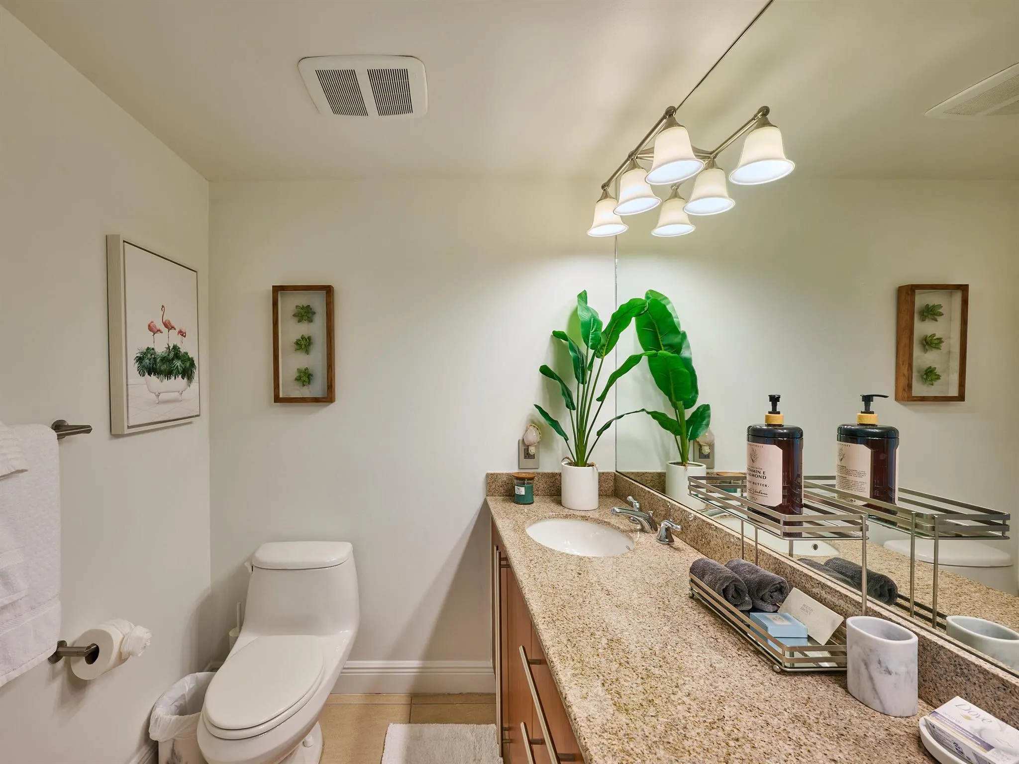 610 Clematis Street, #522