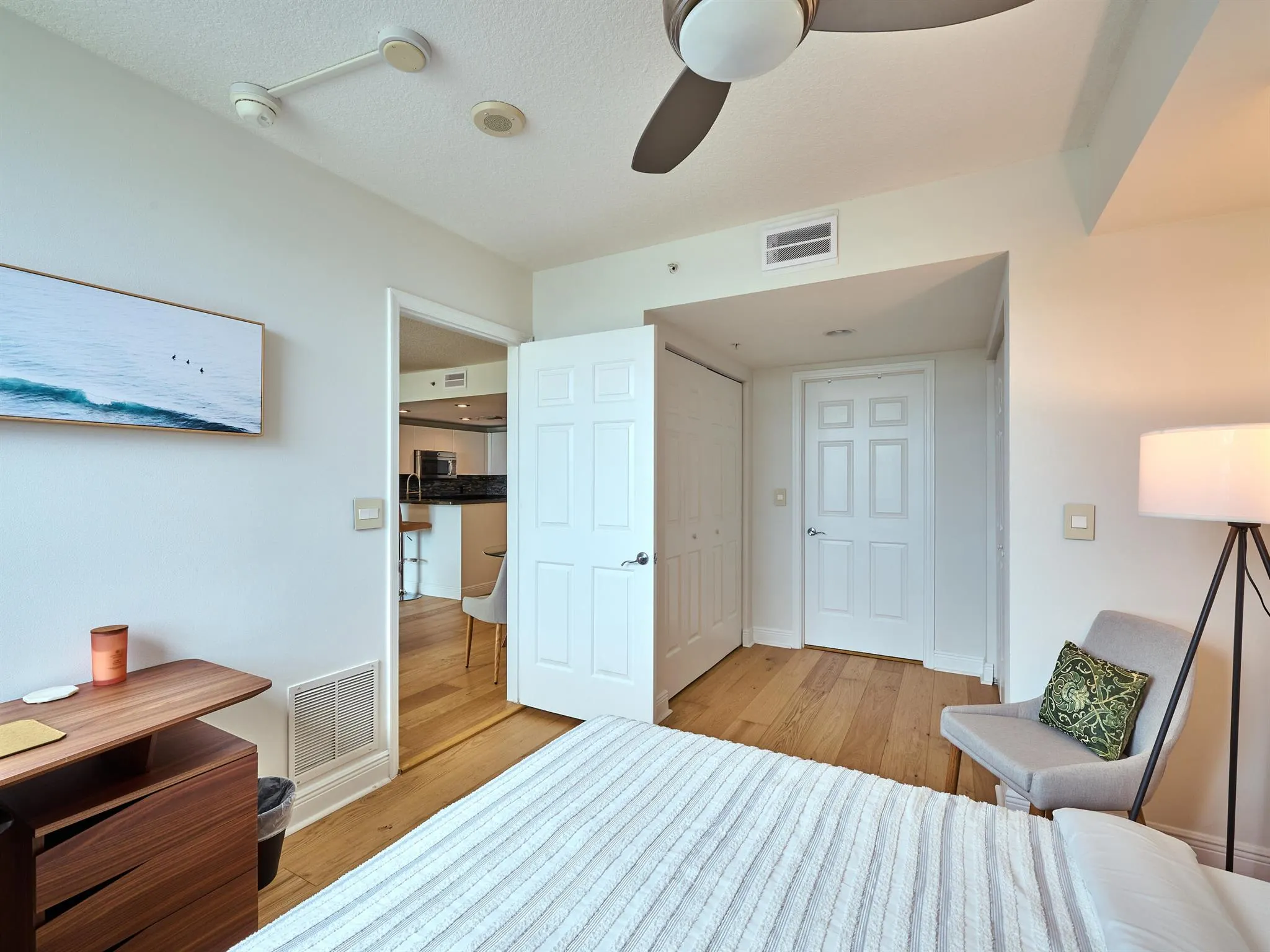 610 Clematis Street, #522