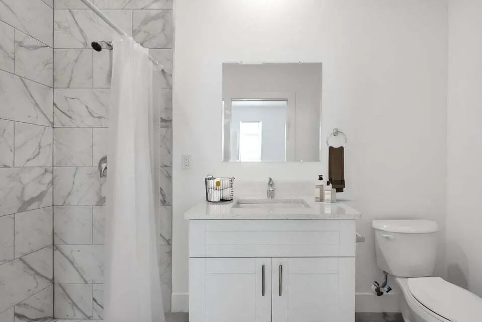 3188 Hiawatha Avenue