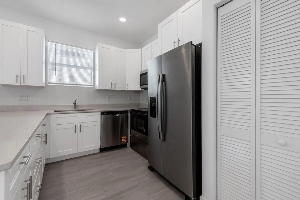 3188 Hiawatha Avenue