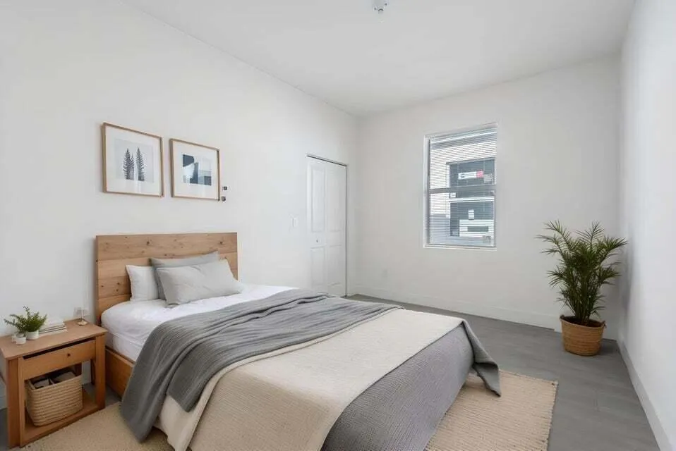 3188 Hiawatha Avenue