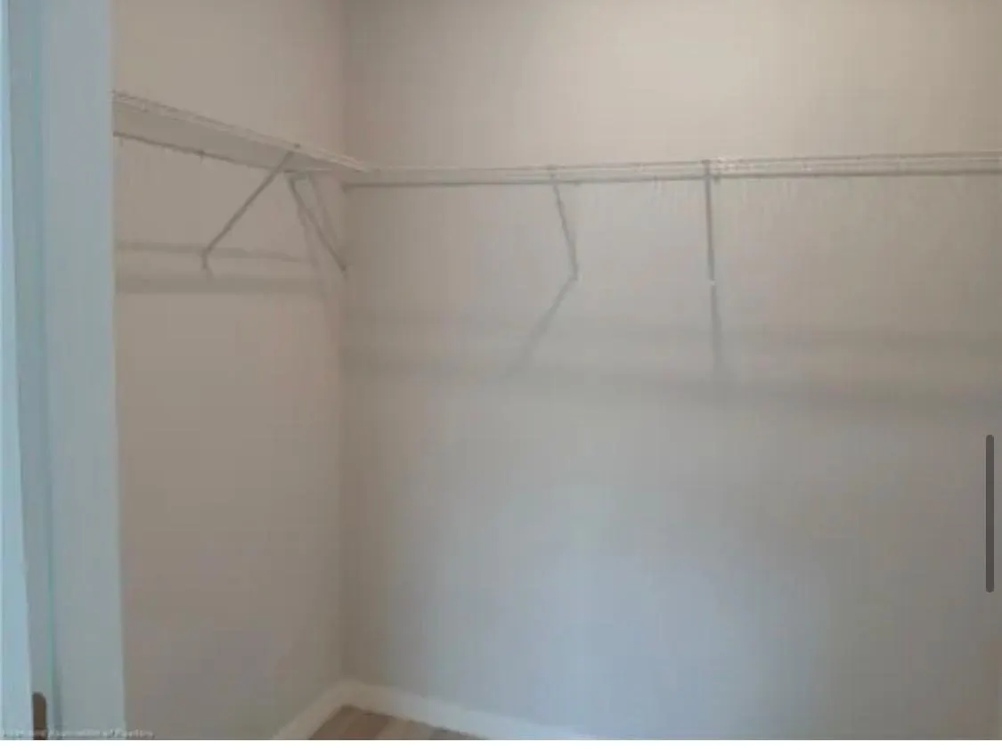 1520 Las Villas Boulevard