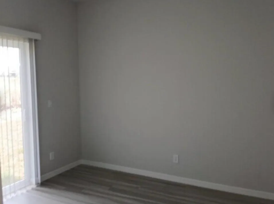 1520 Las Villas Boulevard